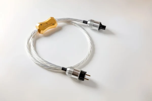 Crystal Cable Da Vinci Power Cable 01