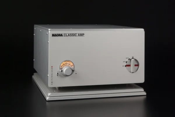 Nagra Classic Amp 03 Front Perspective